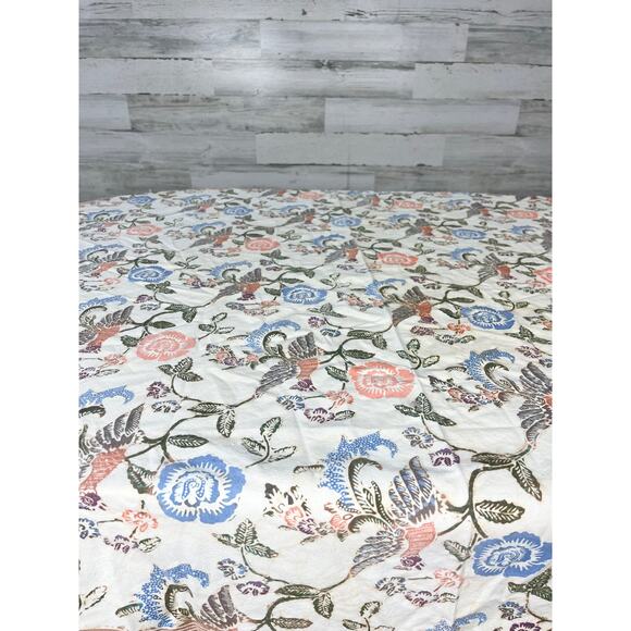 Vintage Round Birds & Floral Table Cloth - Picture 3 of 5